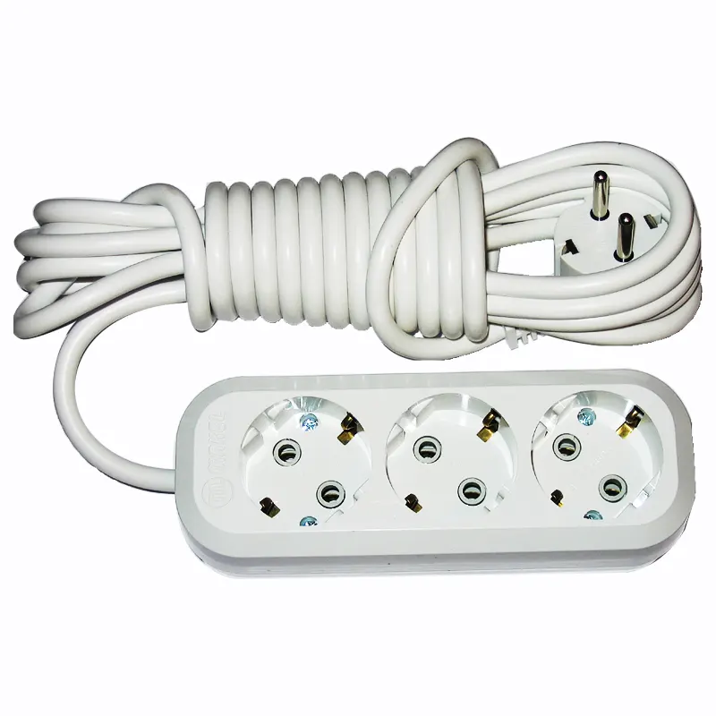 3 outlets indoor extension cord, 5 m durable cable, 16 A, 250 V.