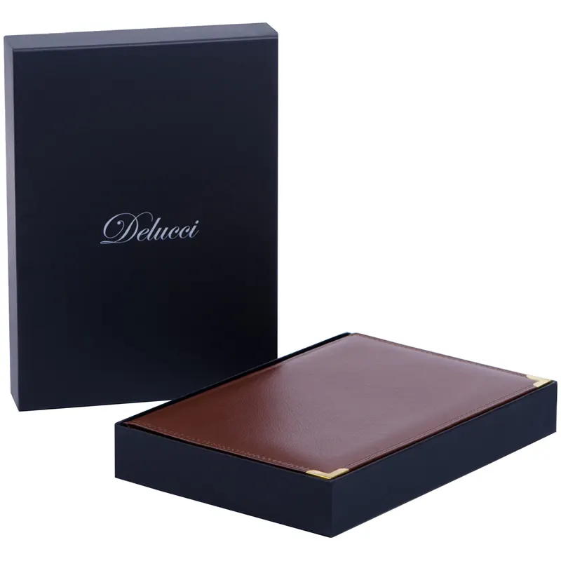 Օրատետր առանց թվագրության, A5, 160 թերթ, Delucci, հարթ կաշի, եզրերի ոսկեգույն ծածկույթով