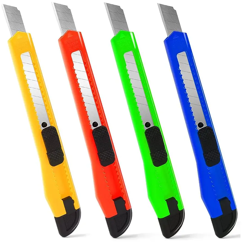 Դանակ գրասենյակային, չափը 9մմ x 120մմ, պատյանը և ծայրոցը պլաստիկ