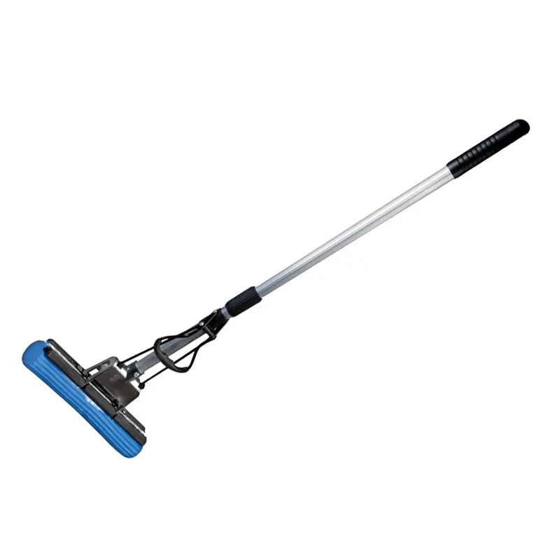 Mop squeezing with a spongy nozzle. Nozzle width is 27cm, handle can be extended up to 150 cm