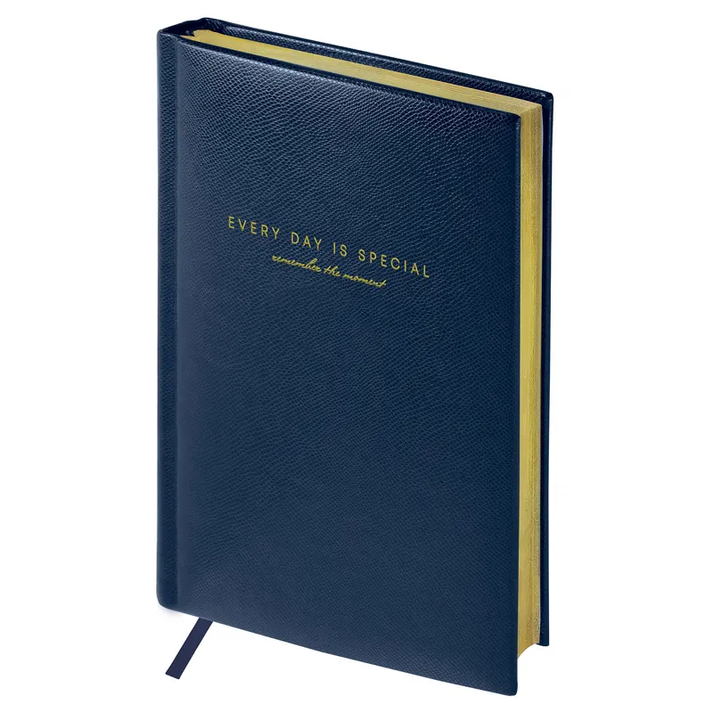 Diary A5, undated, 136 sheets, paper 70 gsm "Dallas", with soft cover. Gold colored edges.