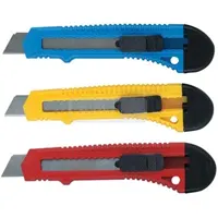 Knife, blade size 18 mm x 120 mm, plastic handle.